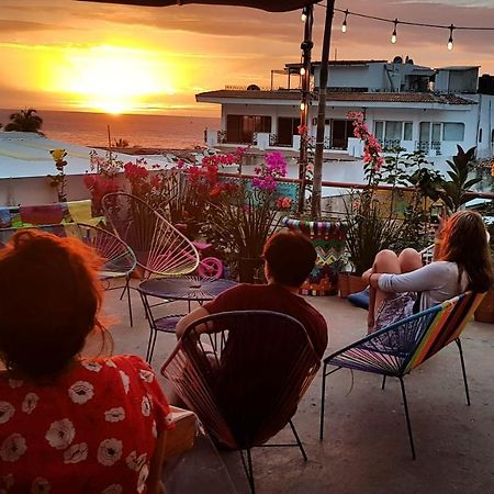 Hostel Vallarta (Adults Only) Puerto Vallarta Ngoại thất bức ảnh