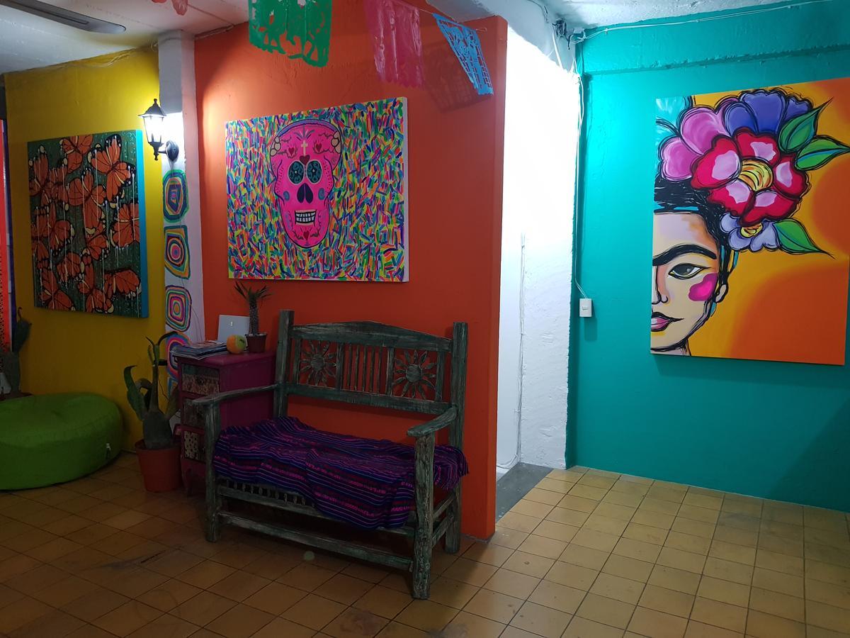 Hostel Vallarta (Adults Only) Puerto Vallarta Ngoại thất bức ảnh